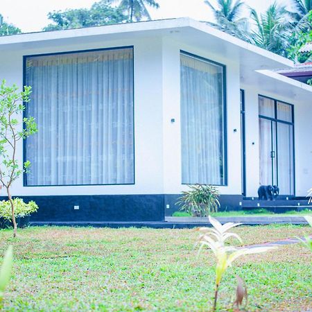 The Glade Aparthotel Weligama Exterior photo